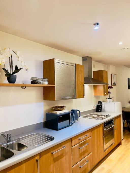Beautiful Central Open Plan Living! Манчестер Екстер'єр фото